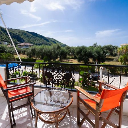 Villa Dimitris Apartments & Bungalows Frínion エクステリア 写真