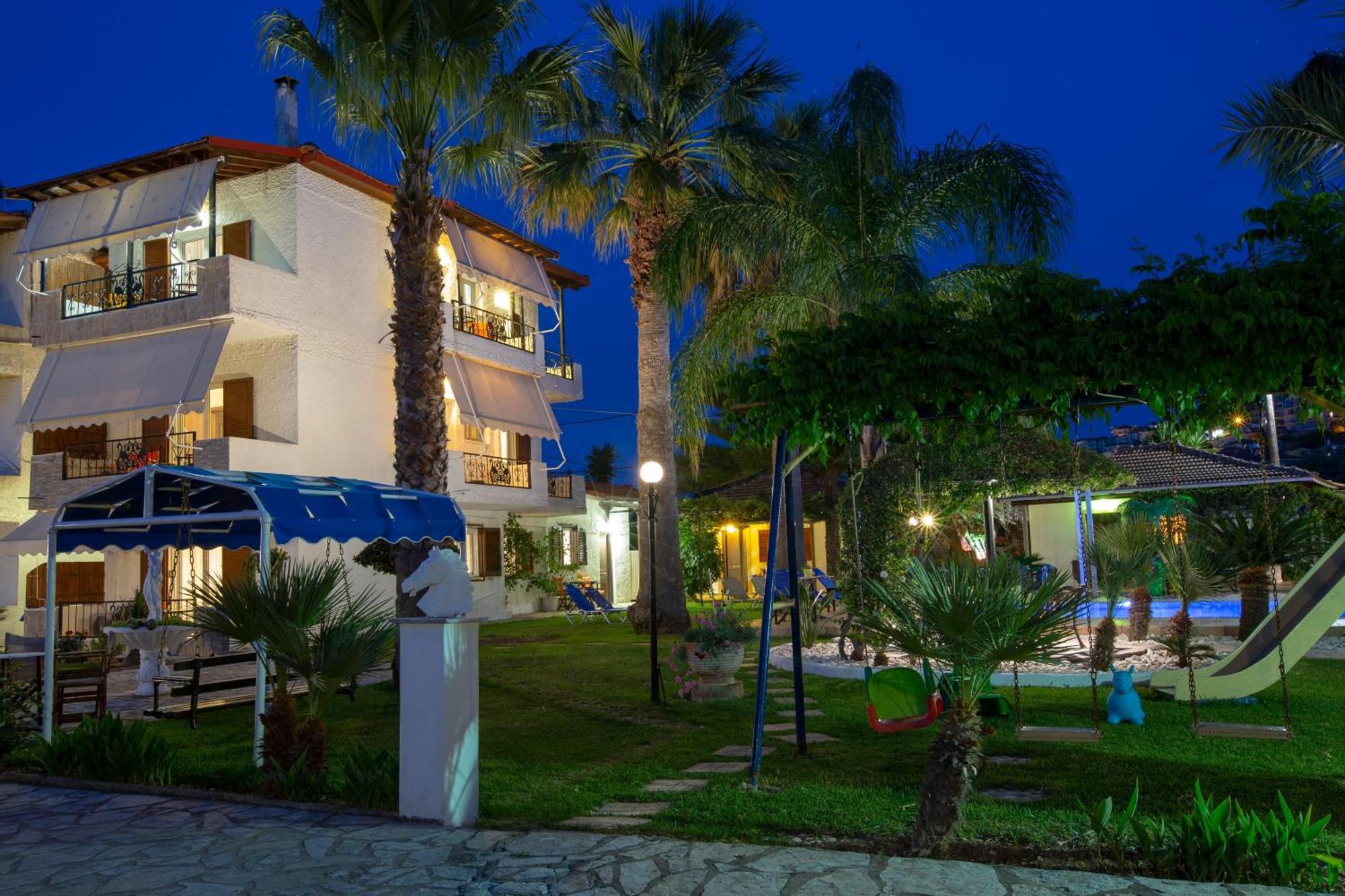 Villa Dimitris Apartments & Bungalows Frínion エクステリア 写真
