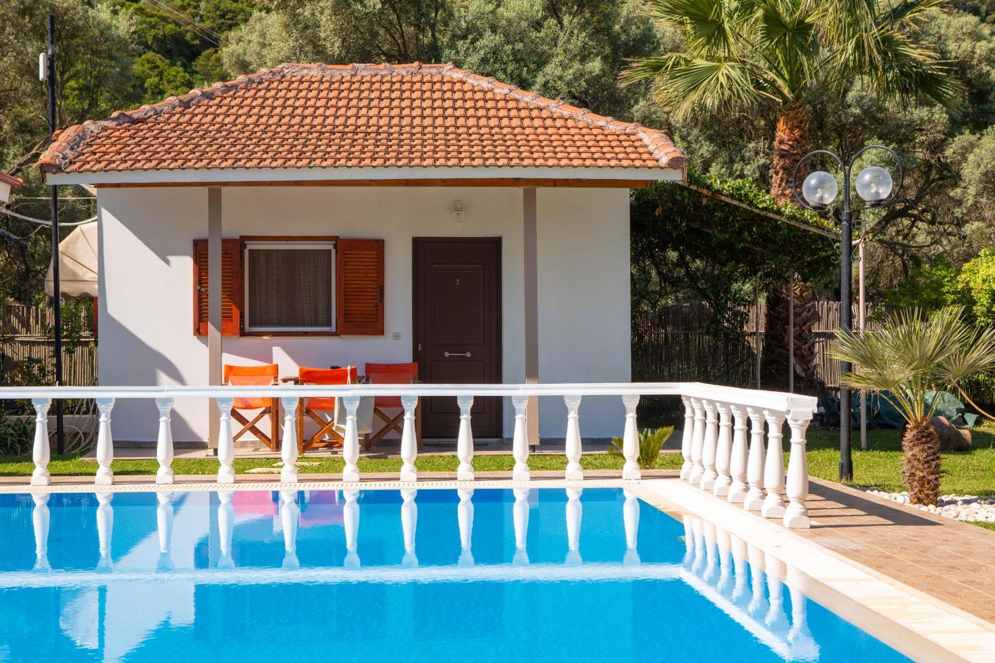 Villa Dimitris Apartments & Bungalows Frínion エクステリア 写真