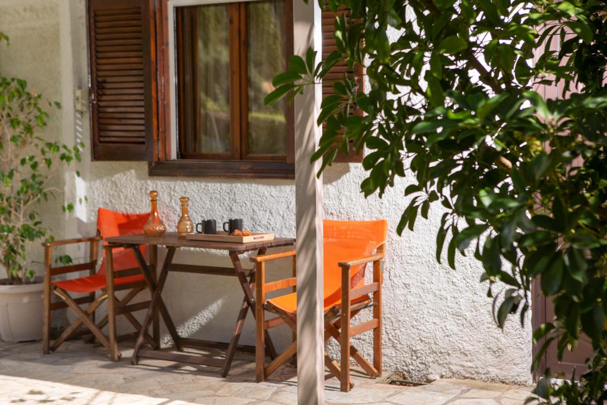 Villa Dimitris Apartments & Bungalows Frínion エクステリア 写真