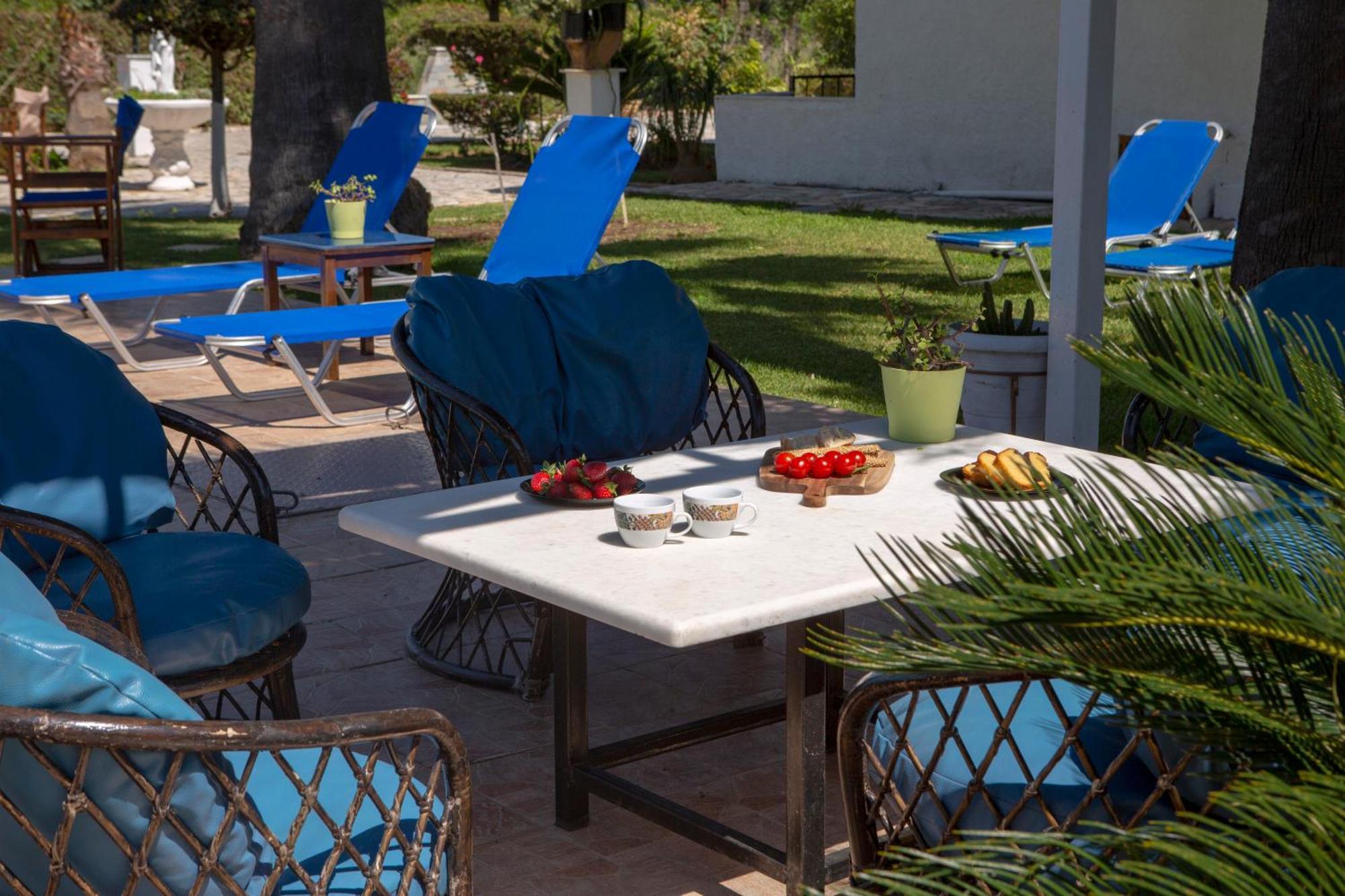 Villa Dimitris Apartments & Bungalows Frínion エクステリア 写真