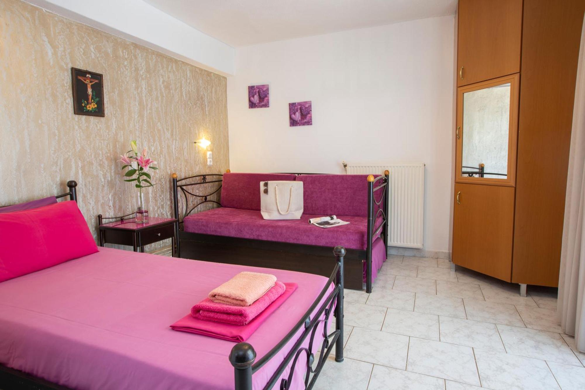 Villa Dimitris Apartments & Bungalows Frínion エクステリア 写真