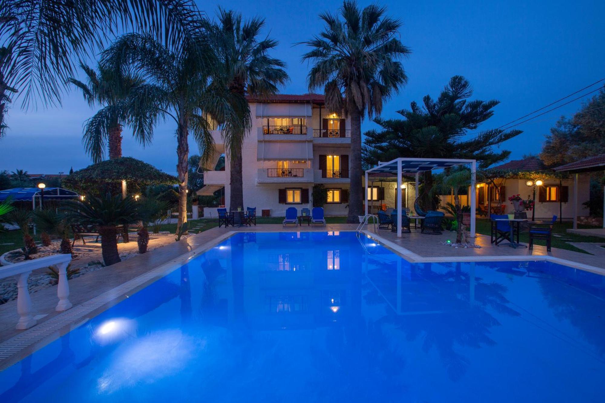 Villa Dimitris Apartments & Bungalows Frínion エクステリア 写真
