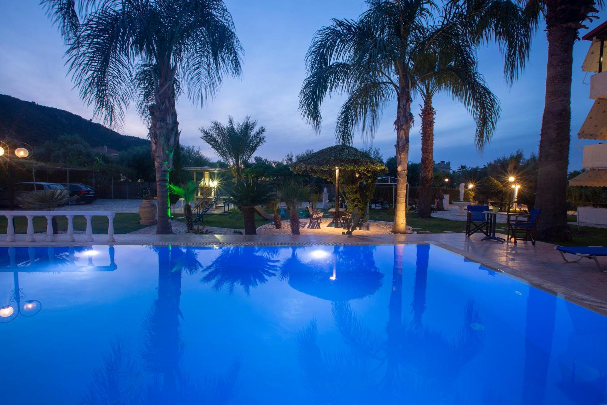 Villa Dimitris Apartments & Bungalows Frínion エクステリア 写真