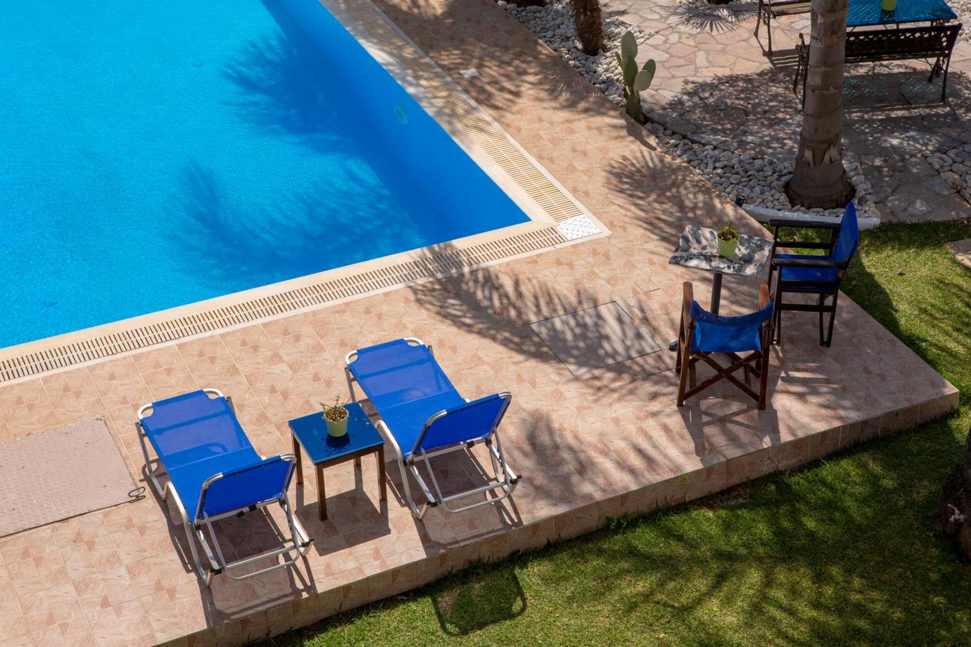 Villa Dimitris Apartments & Bungalows Frínion エクステリア 写真