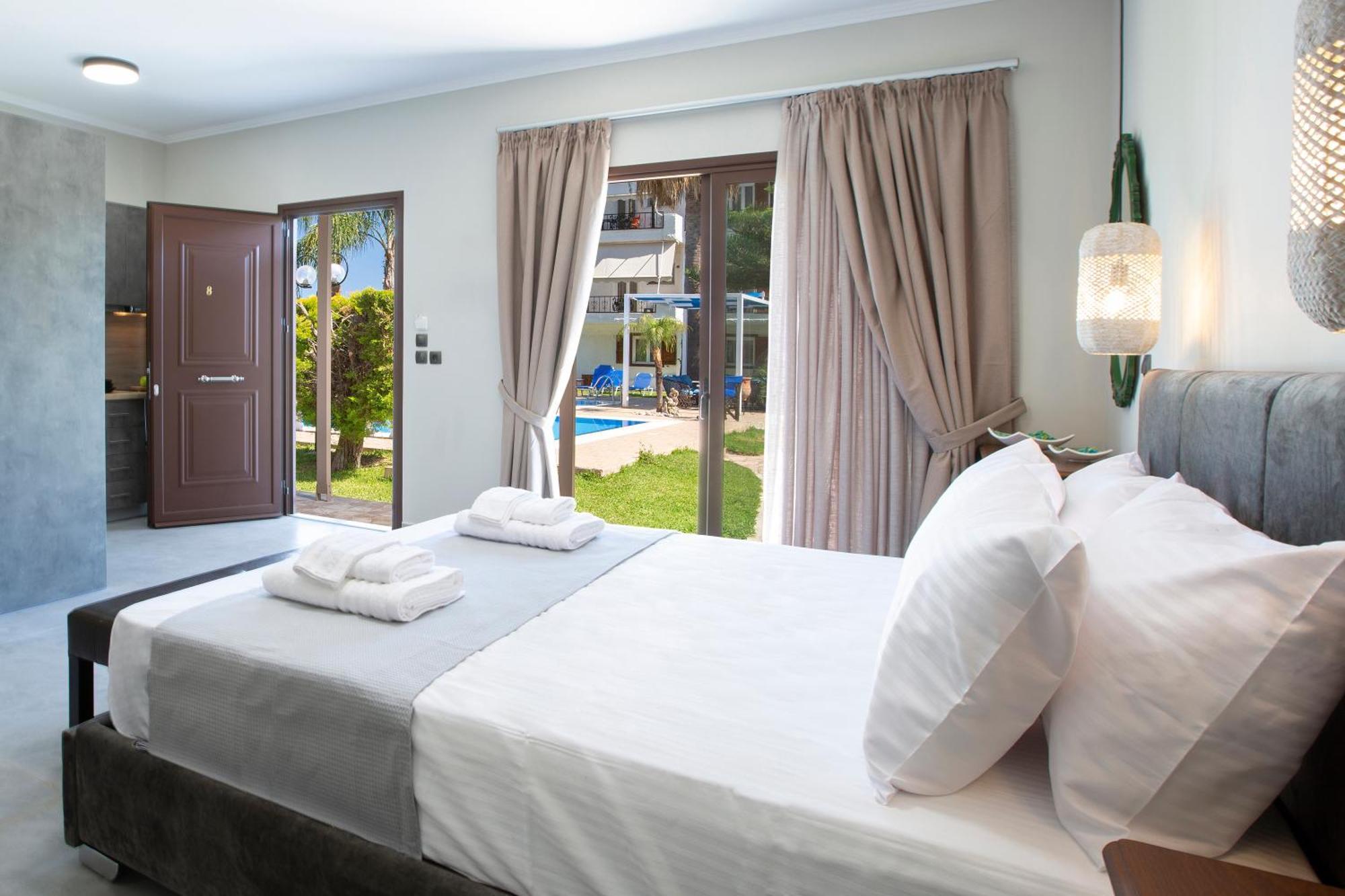 Villa Dimitris Apartments & Bungalows Frínion エクステリア 写真
