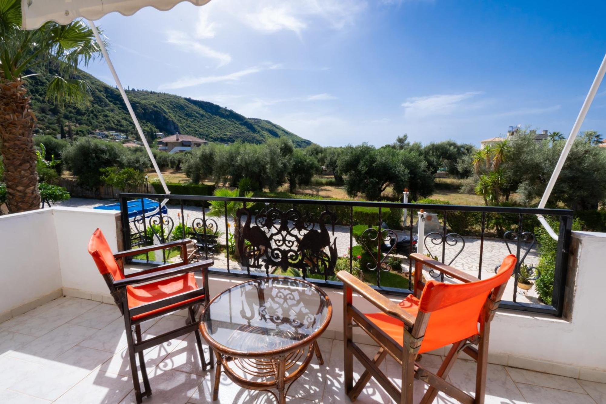 Villa Dimitris Apartments & Bungalows Frínion エクステリア 写真