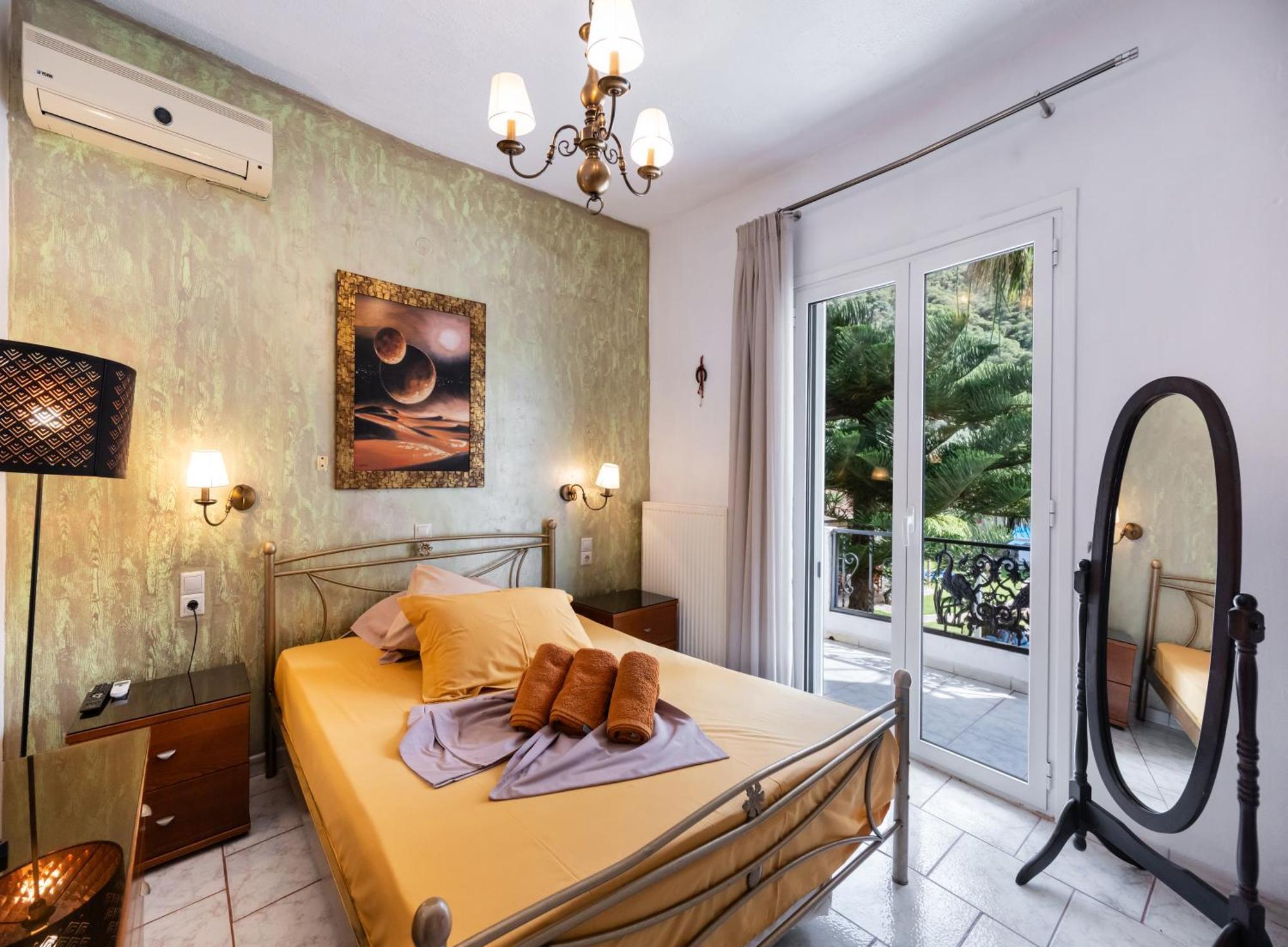 Villa Dimitris Apartments & Bungalows Frínion エクステリア 写真