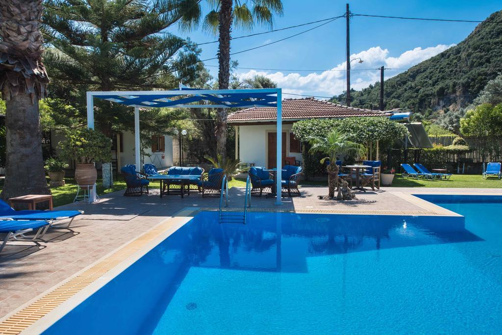 Villa Dimitris Apartments & Bungalows Frínion エクステリア 写真